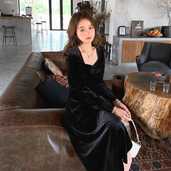 【Final Sale】Classic Velvet Touch Slit Dress